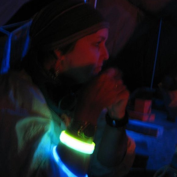 Meet your Posher, Elaine - Picture 1 of 1